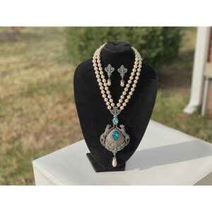 Heidi Daus Fabulous leopard fleur de lis Beaded Crystal Necklace &‎ Earrings Set